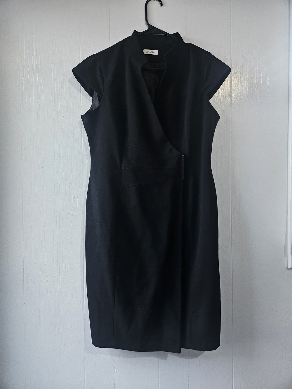 Calvin Klein Black Cap-Sleeve Wrap Dress
